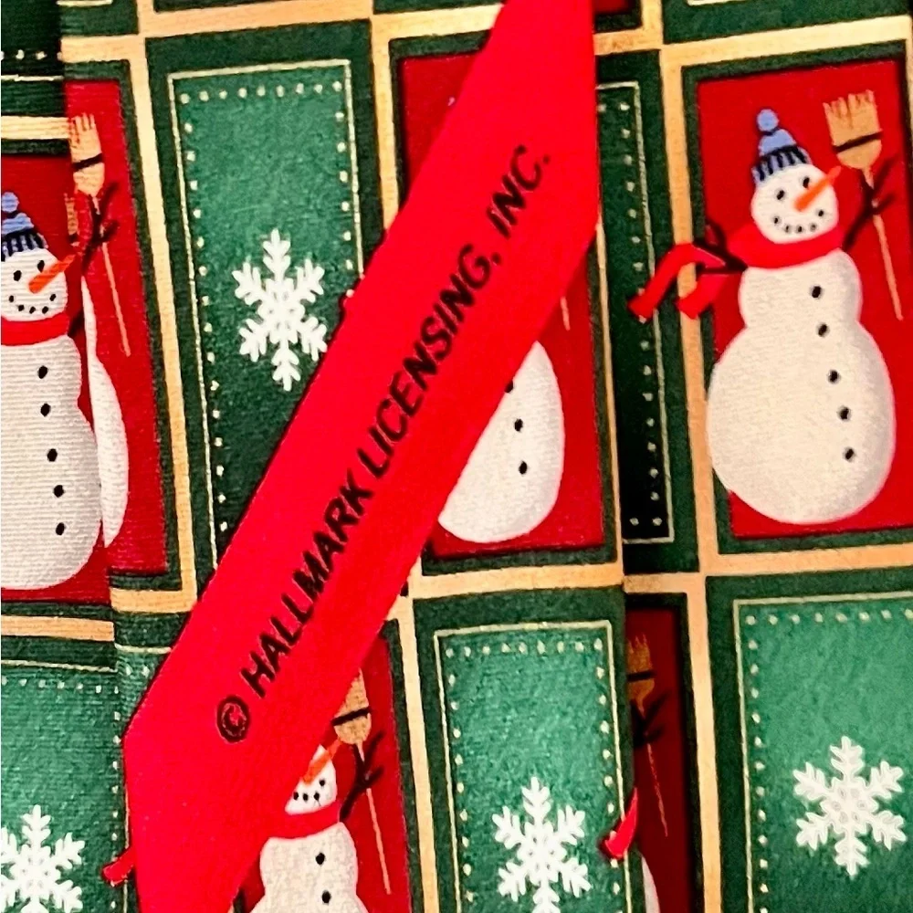 MMG Hallmark Licensing Holiday Traditions Festive Snowman Tie 100% Silk Merry